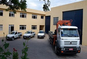 sede própria com galpões